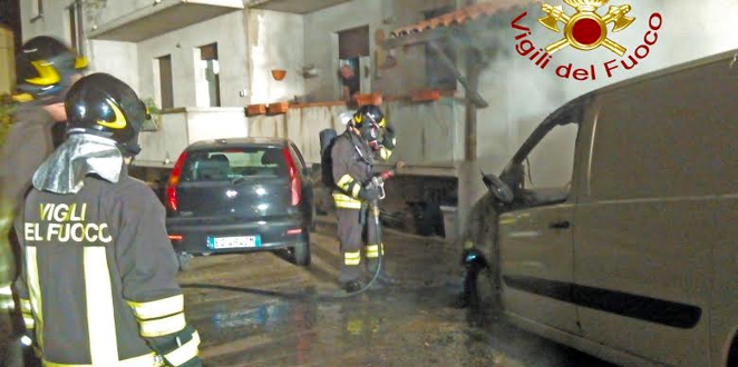 Gualdo Tadino, in fiamme nella notte un altro autocarro - Gualdo News