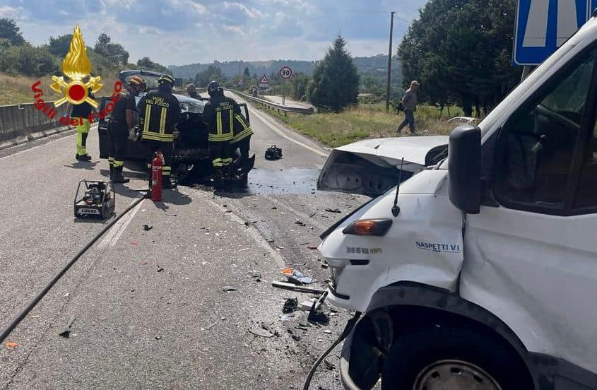 Due Persone Morte E Una Ferita In Un Incidente Lungo La Perugia Ancona