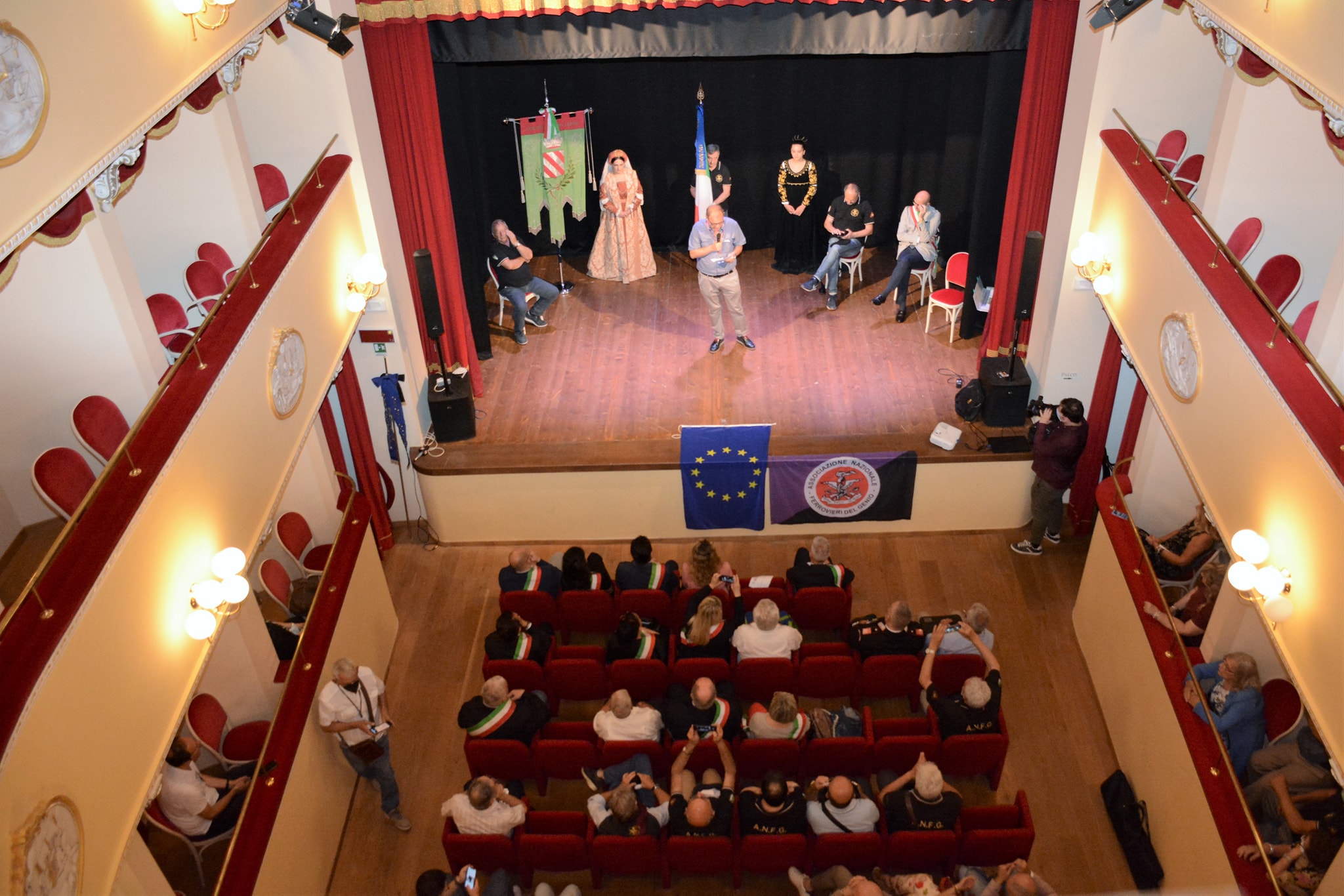 Stazioni di valenza storica, al teatro Talia si è tenuta la cerimonia di  premiazione