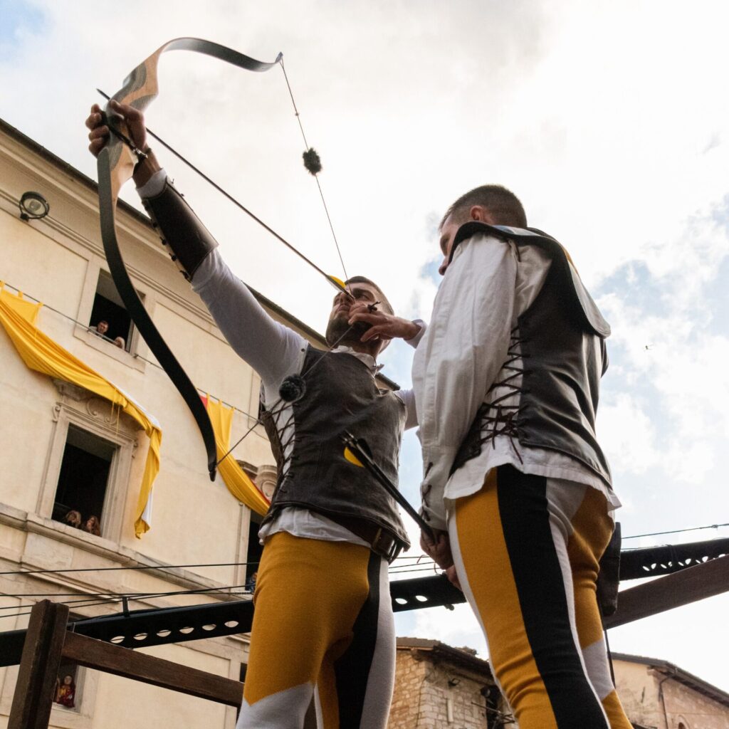 Giochi De Le Porte A Gualdo Tadino La Domenica Del Palio