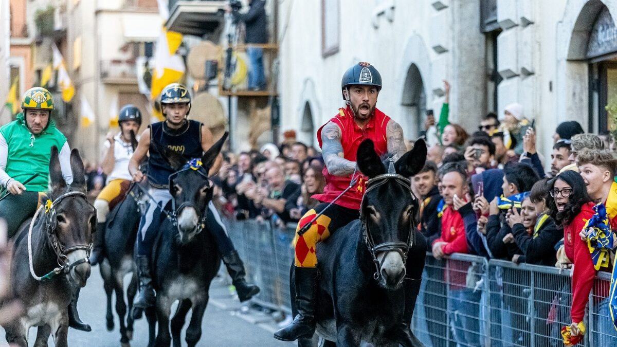 corsa a pelo giochi de le porte