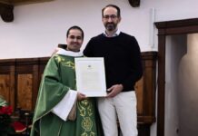 Nocera Umbra saluta Fra’ Francesco Mendola, una pergamena del Comune e l’abbraccio della città