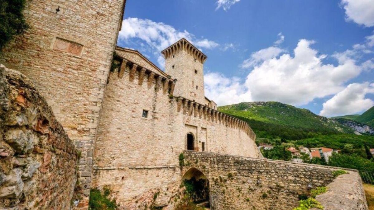 rocca flea gualdo tadino
