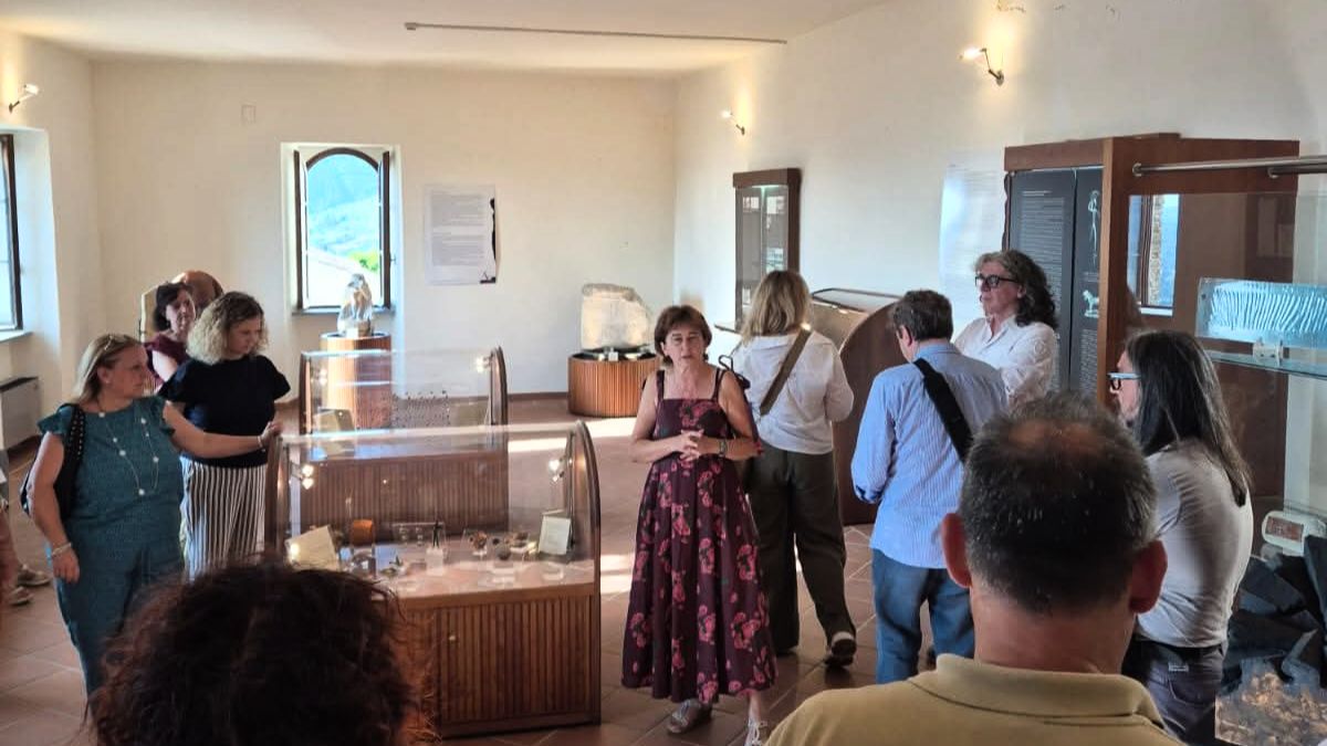 chiusura mostra ceramica in umbria