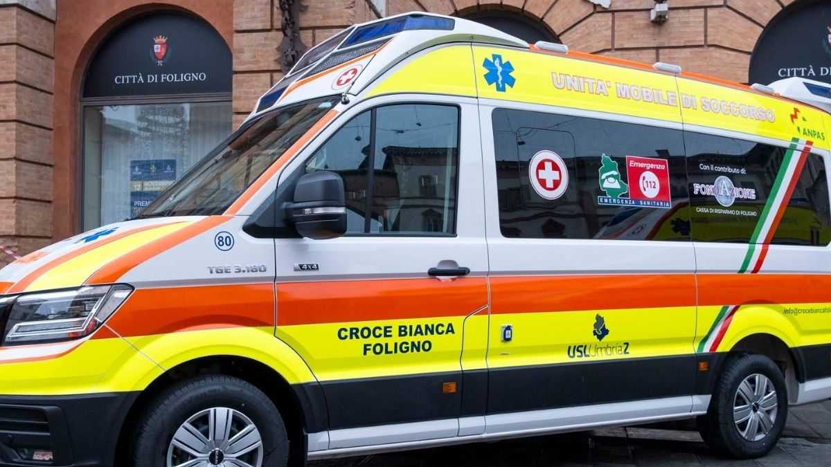 ambulanza croce bianca